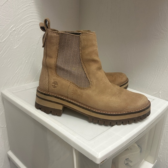 Timberland Women's Taupe Ankle Booties - Picture 2 of 3